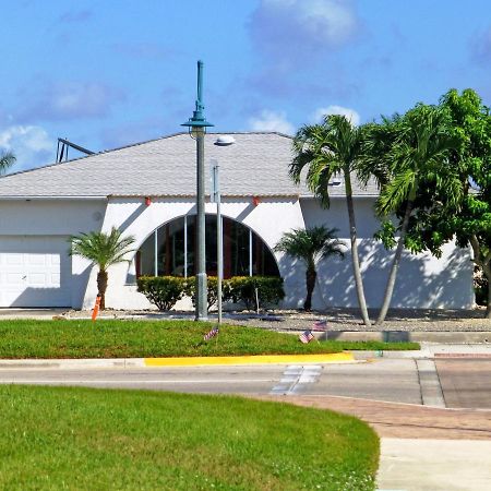 Villa Marco Island Exterior photo