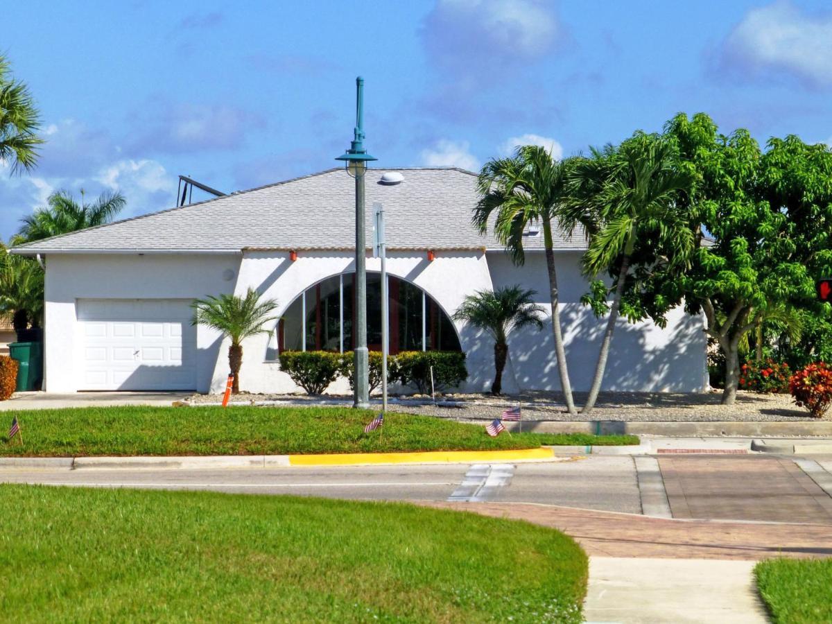 Villa Marco Island Exterior photo