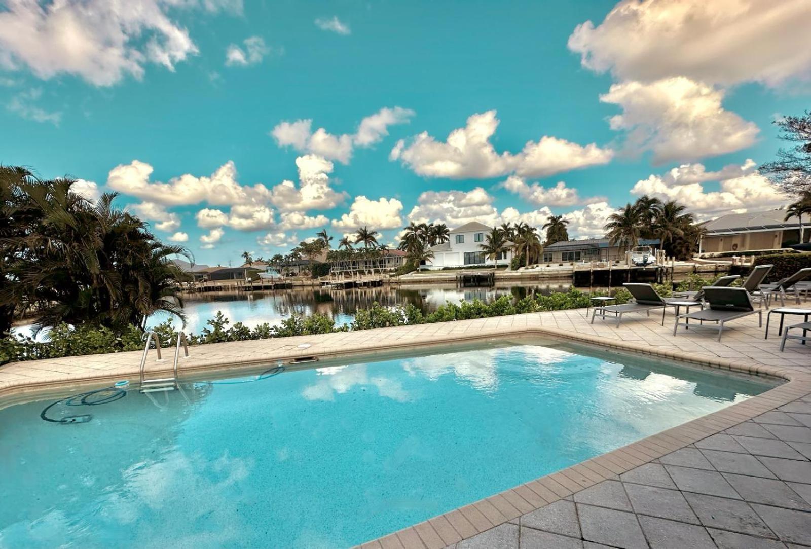 Villa Marco Island Exterior photo