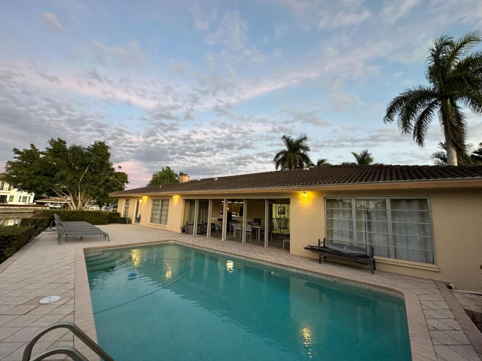 Villa Marco Island Exterior photo