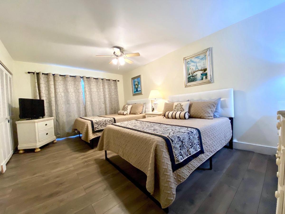 Villa Marco Island Exterior photo